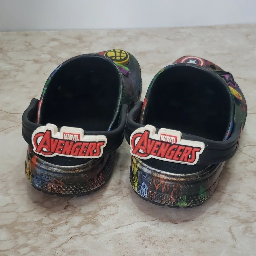 CROCS exciting avengers