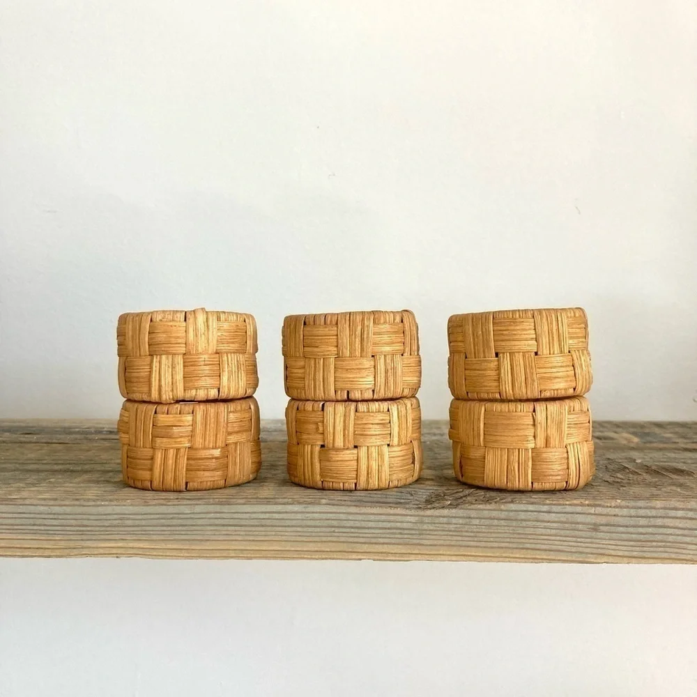 Wicker napkin rings