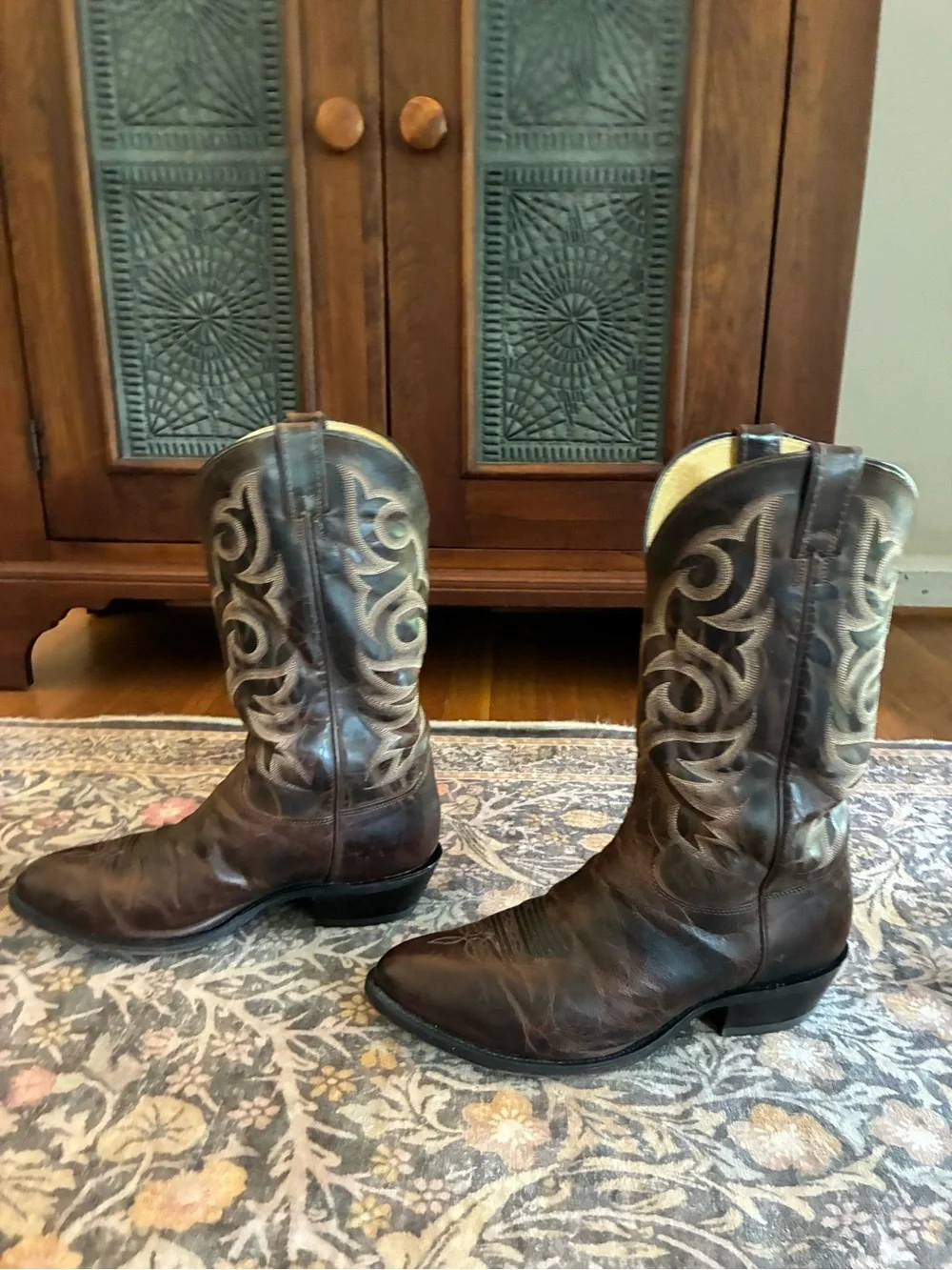 Classic Western Cowboy Boots, Justin Boots 12.