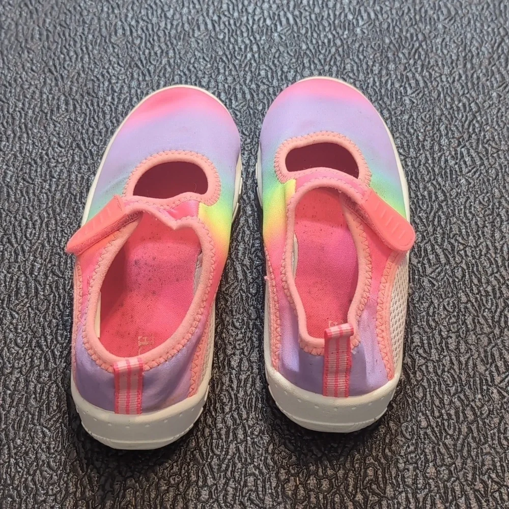 Children's Place Rainbow Water Shoes