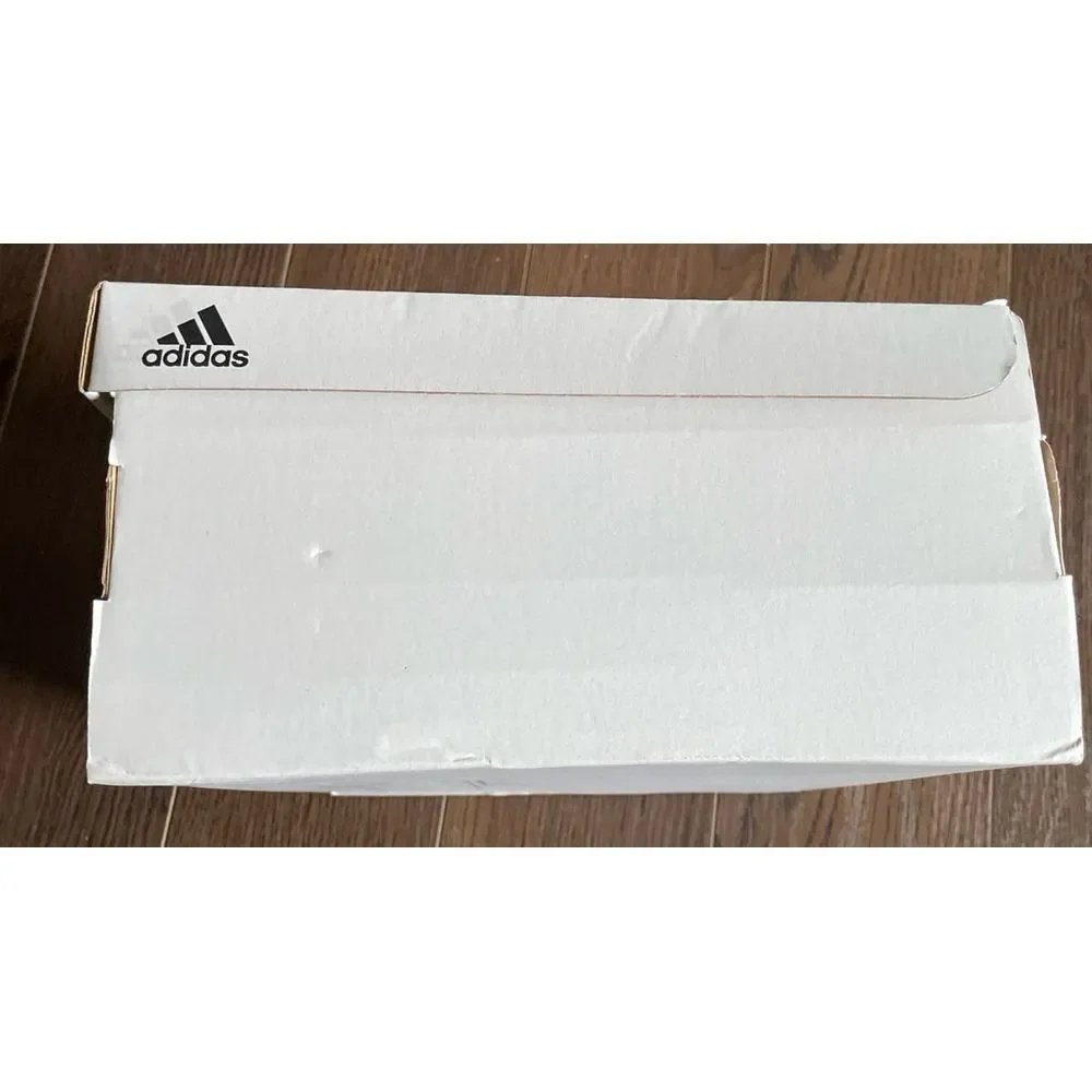 adidas empty shoe