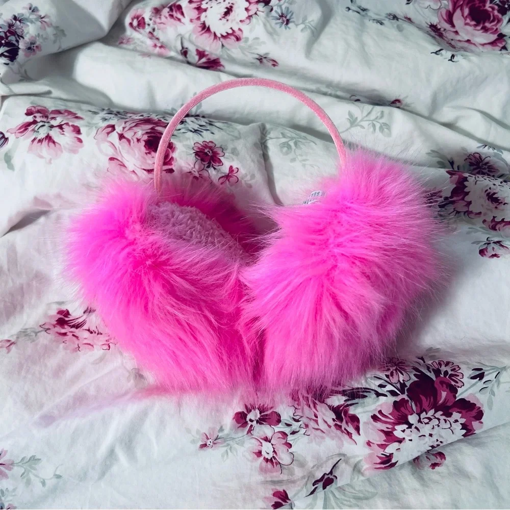 ▪️6/$25▪️ Hot Pink Faux Fur Earmuffs