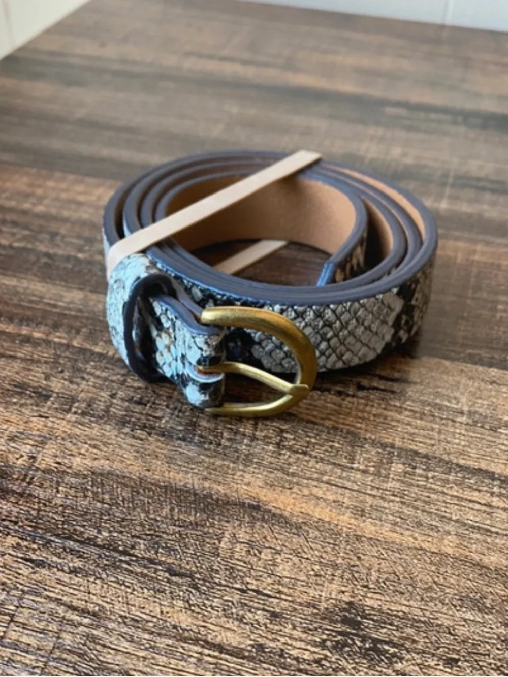 American Eagle Outfitters classic leather