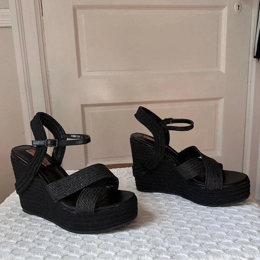Patrizia platform lightweight pairs