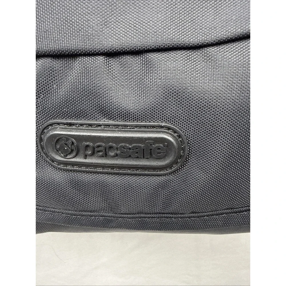Pacsafe metrosafe approximate