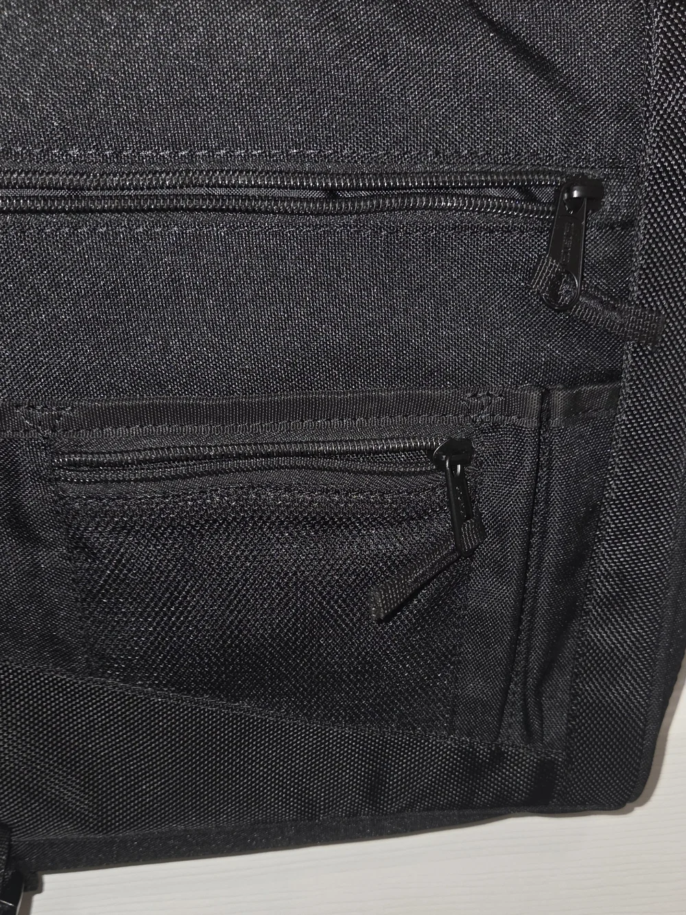 OGIO vault messenger