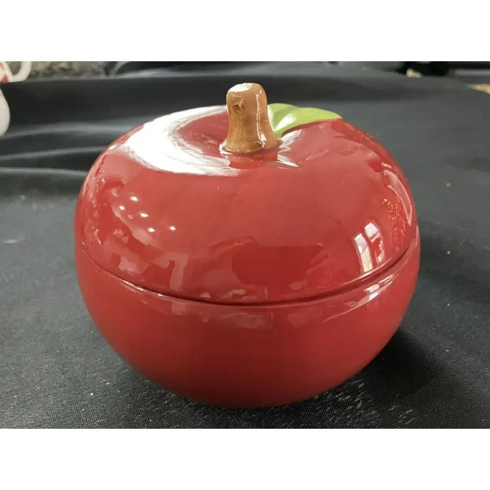 Temp-tations by Tara Apple Bakeware Serving Bowl with lid Havest Fall Autumn‎
