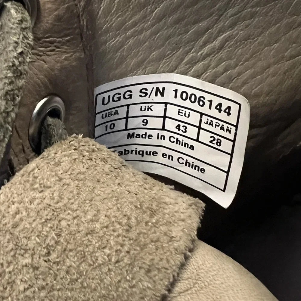 UGG authentic bayne