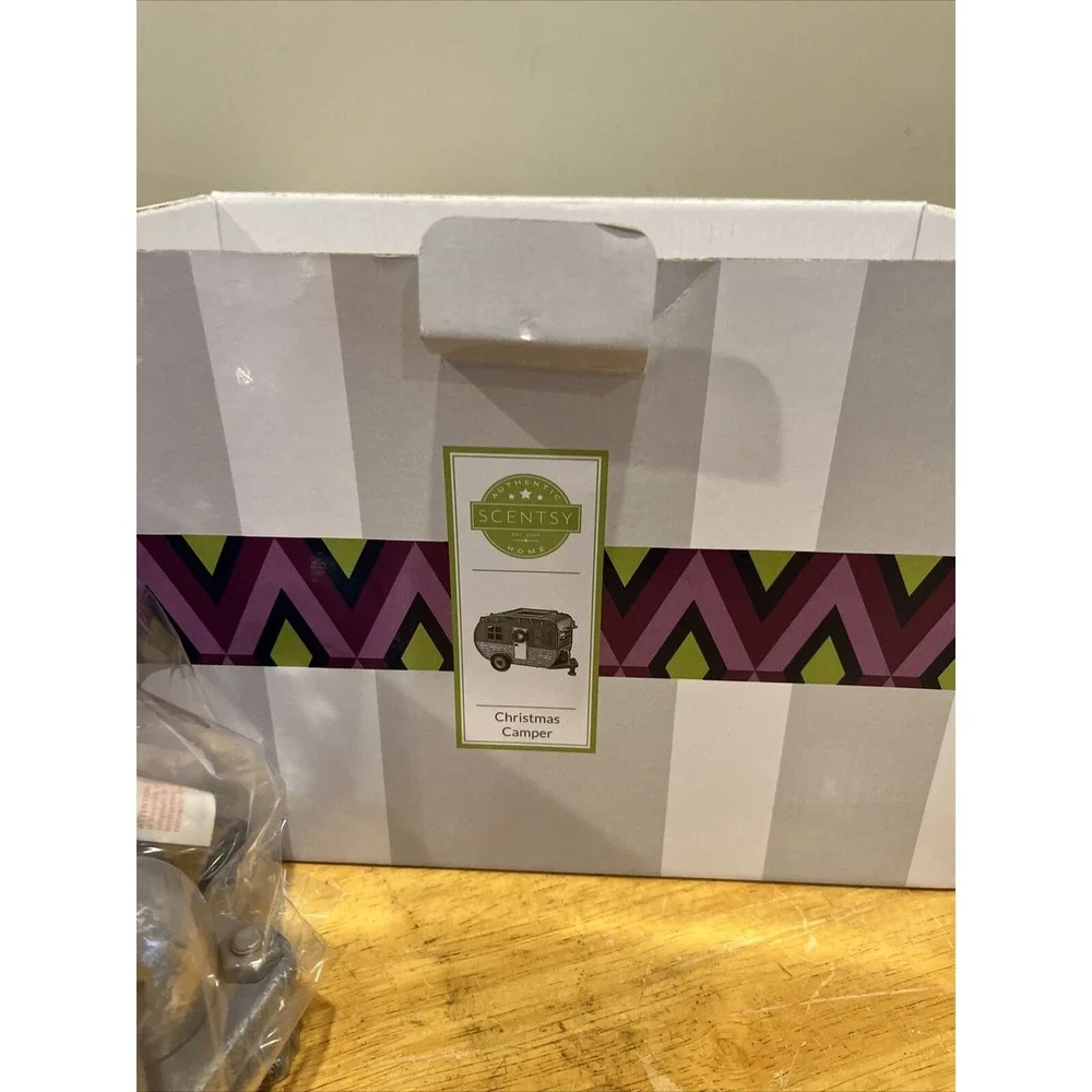 Scentsy christmas camper