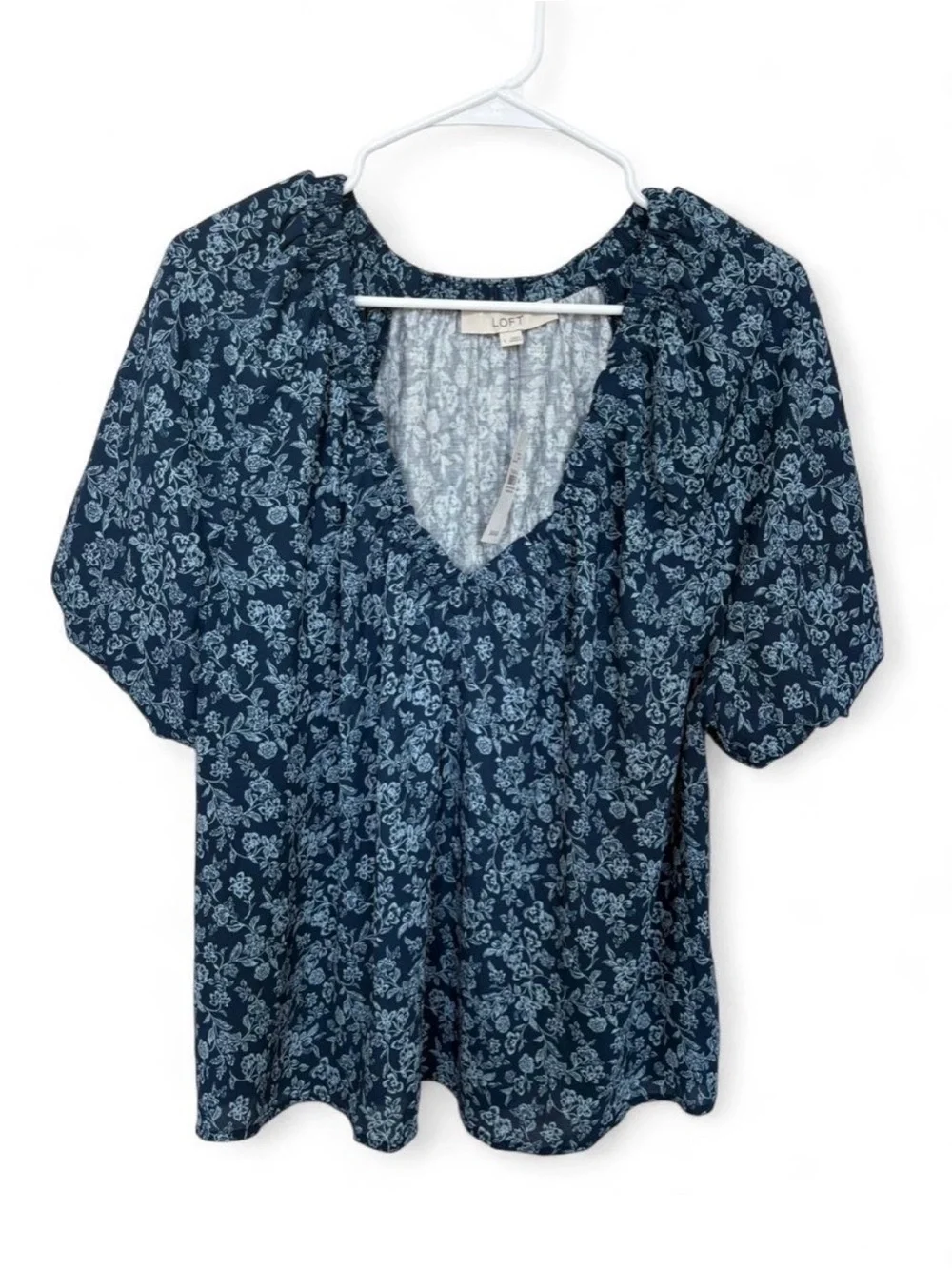 NWT LOFT Floral V Neck Puff Sleeve Top Large Stretch Relaxed Feminine‎ Casual