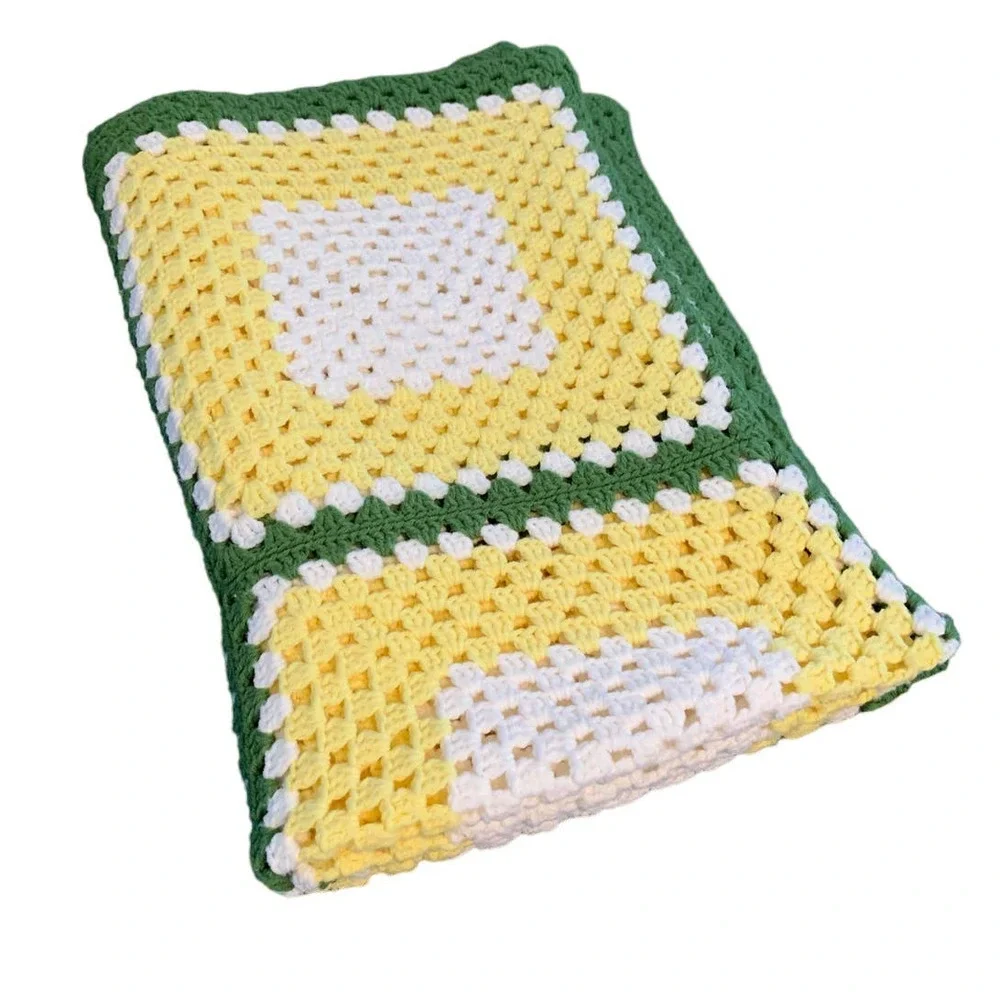Vintage Granny Square Crochet Throw 43