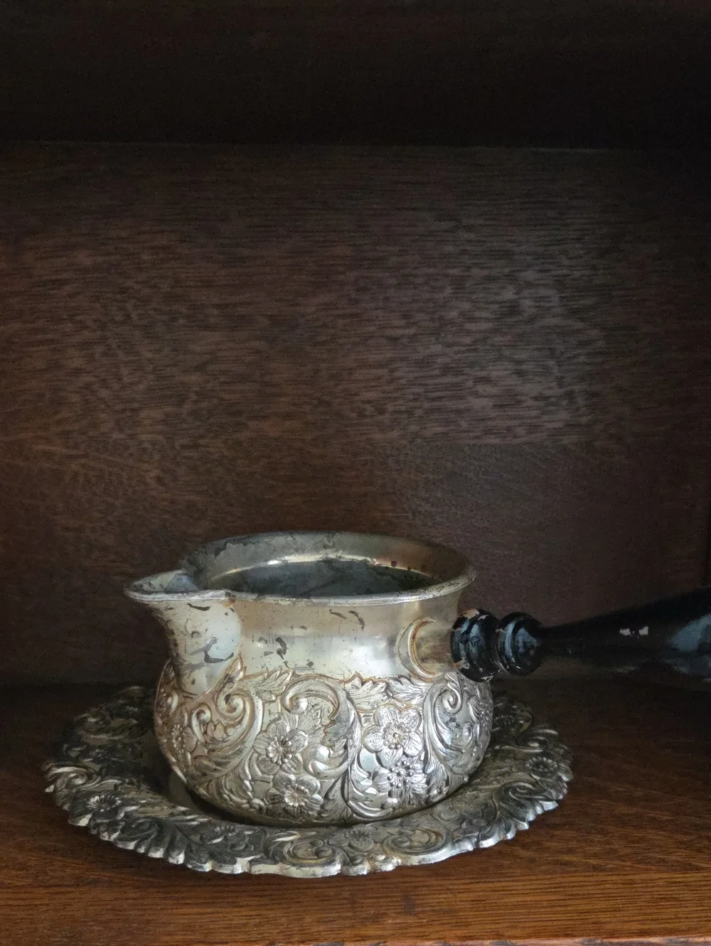 Vintage ANTIQUE SILVER PLATE ORNATE SAUCE GRAVY SERVER WITH DRIP DISH RARE