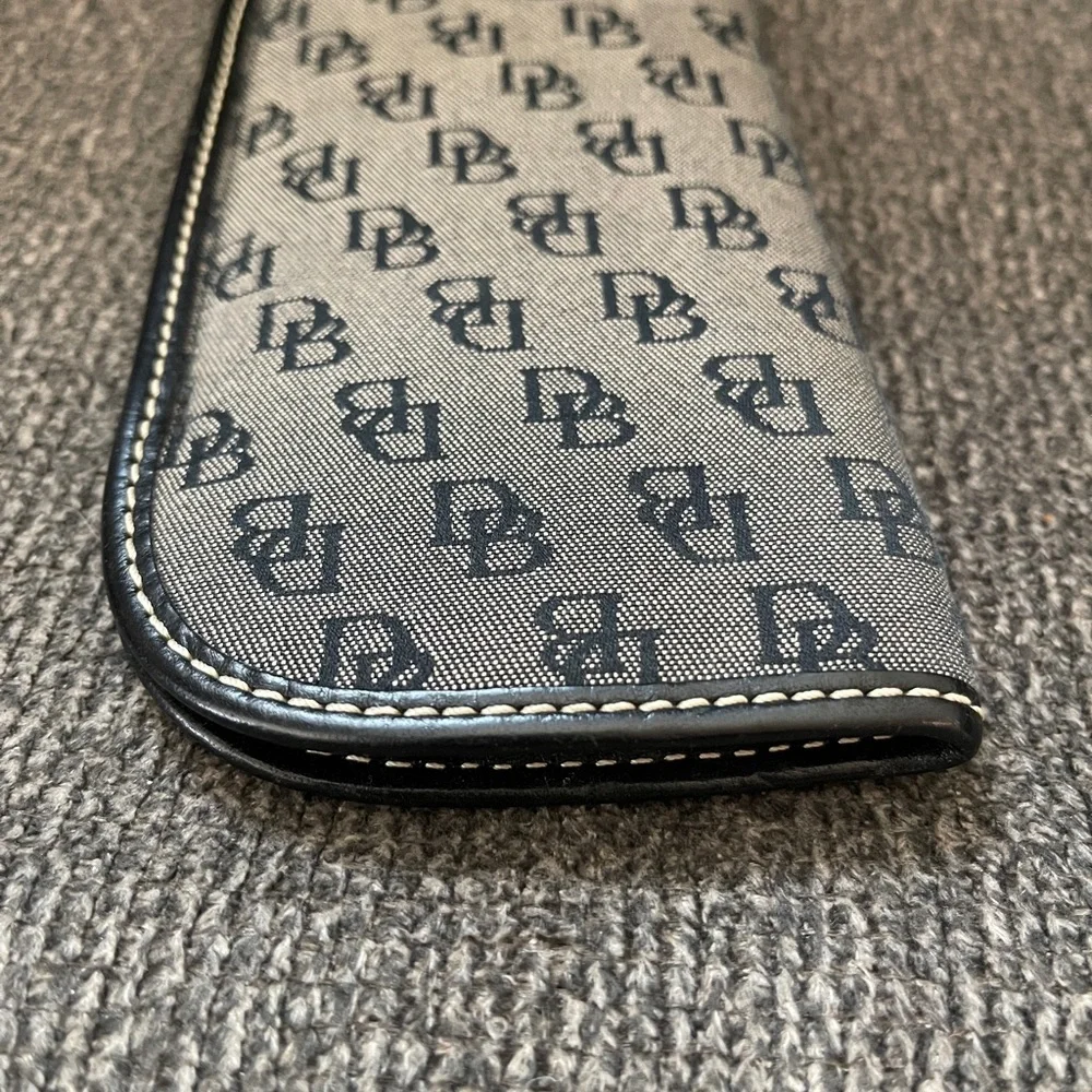 Dooney & Bourke dooney bourke