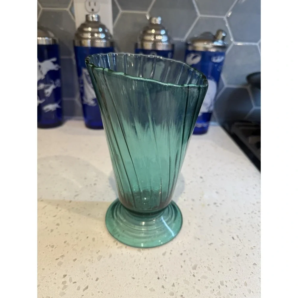 Jeannette Ultramarine Swirl Teal 7 5/8