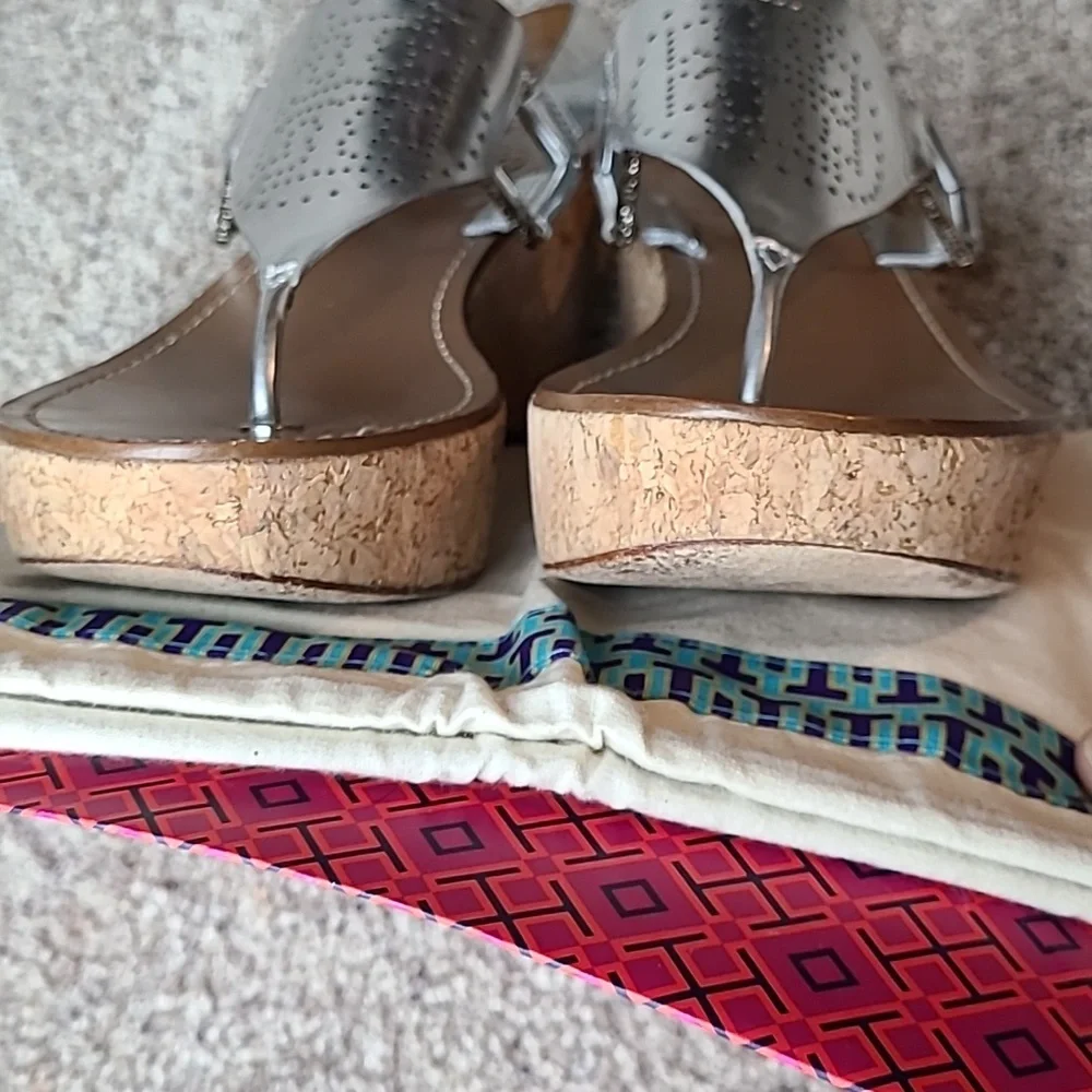 Tory Burch burch good buckle