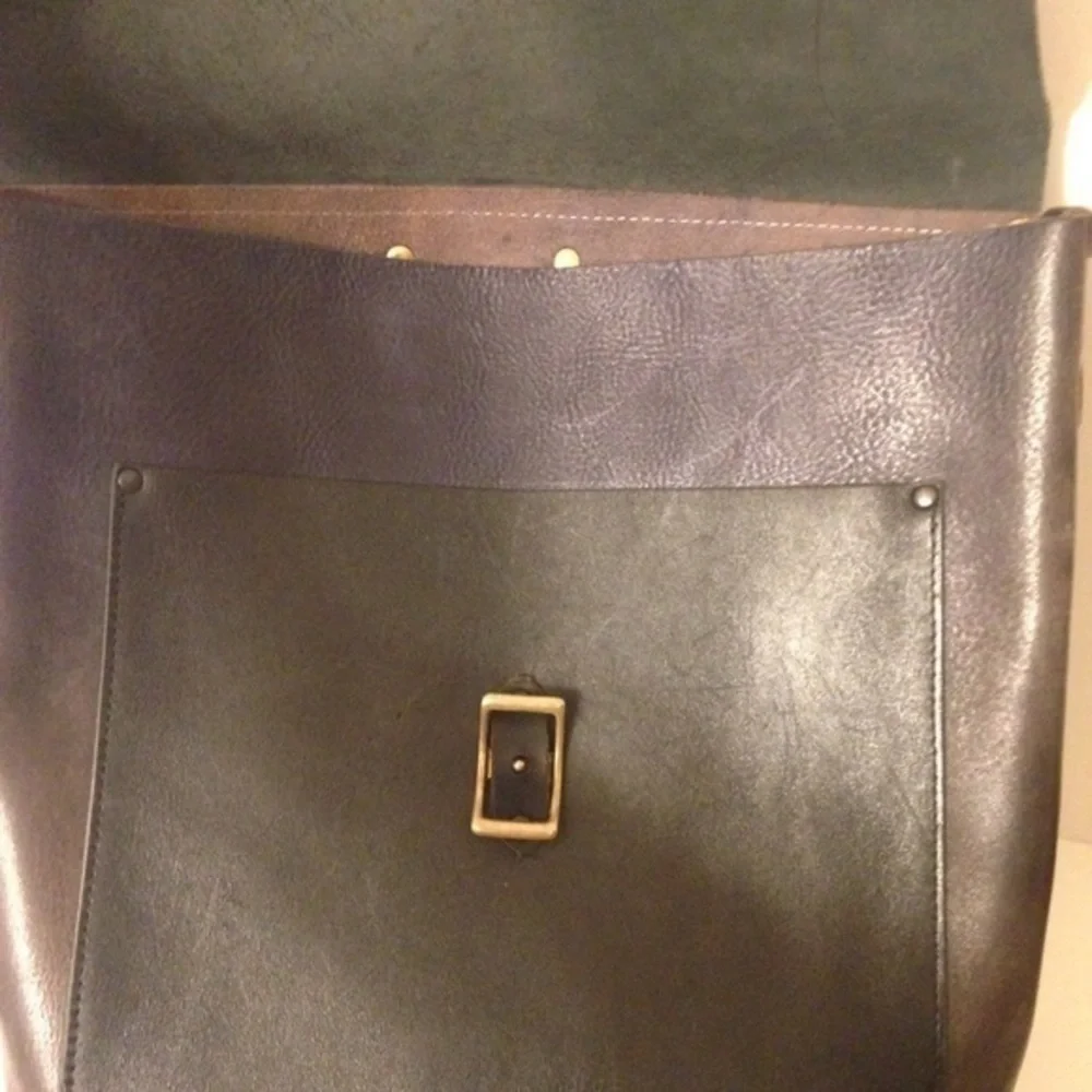 N/A weathered leather