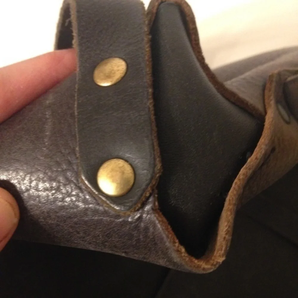 N/A weathered leather
