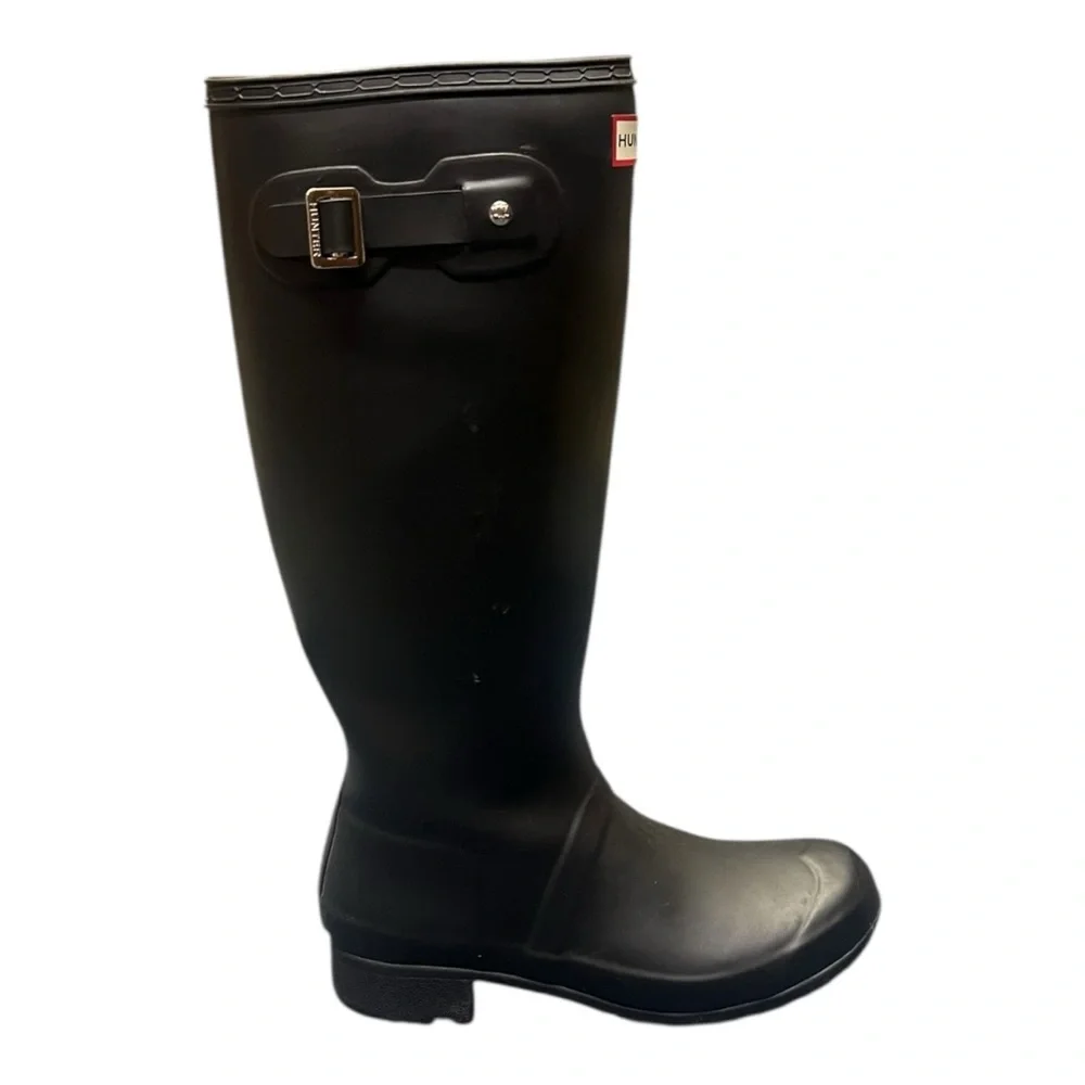 Hunter brand model