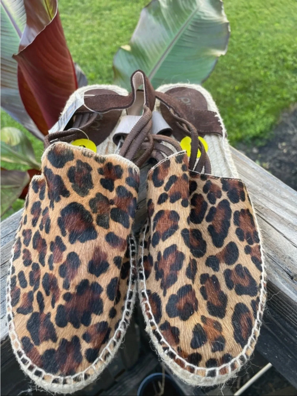 N/A woven sole