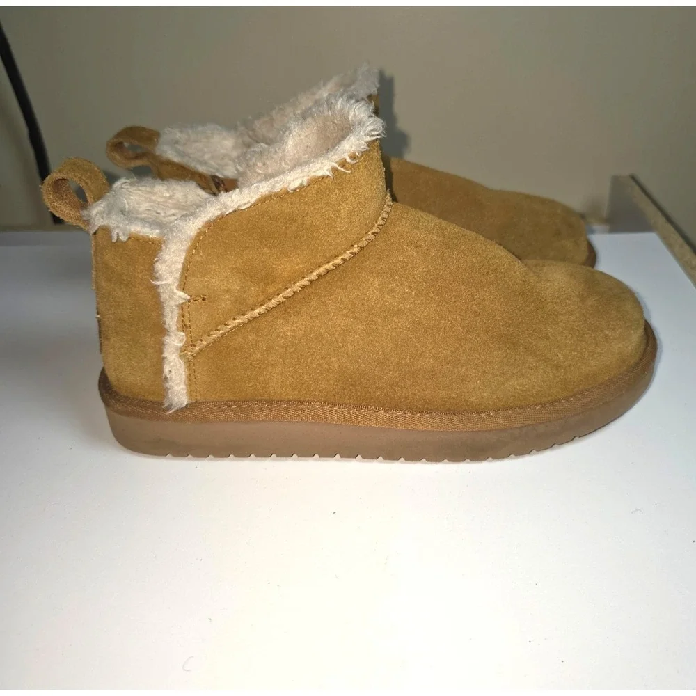 Koolaburra by‎ UGG Koola Mini Boot Chestnut Girl's Size 3/Women's Size 5
