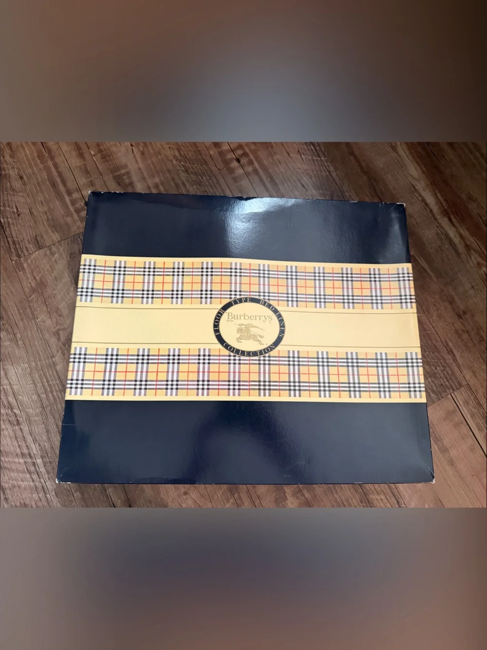 Burberry 140 240
