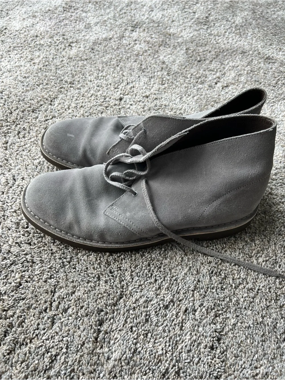 Clarks feels front lace