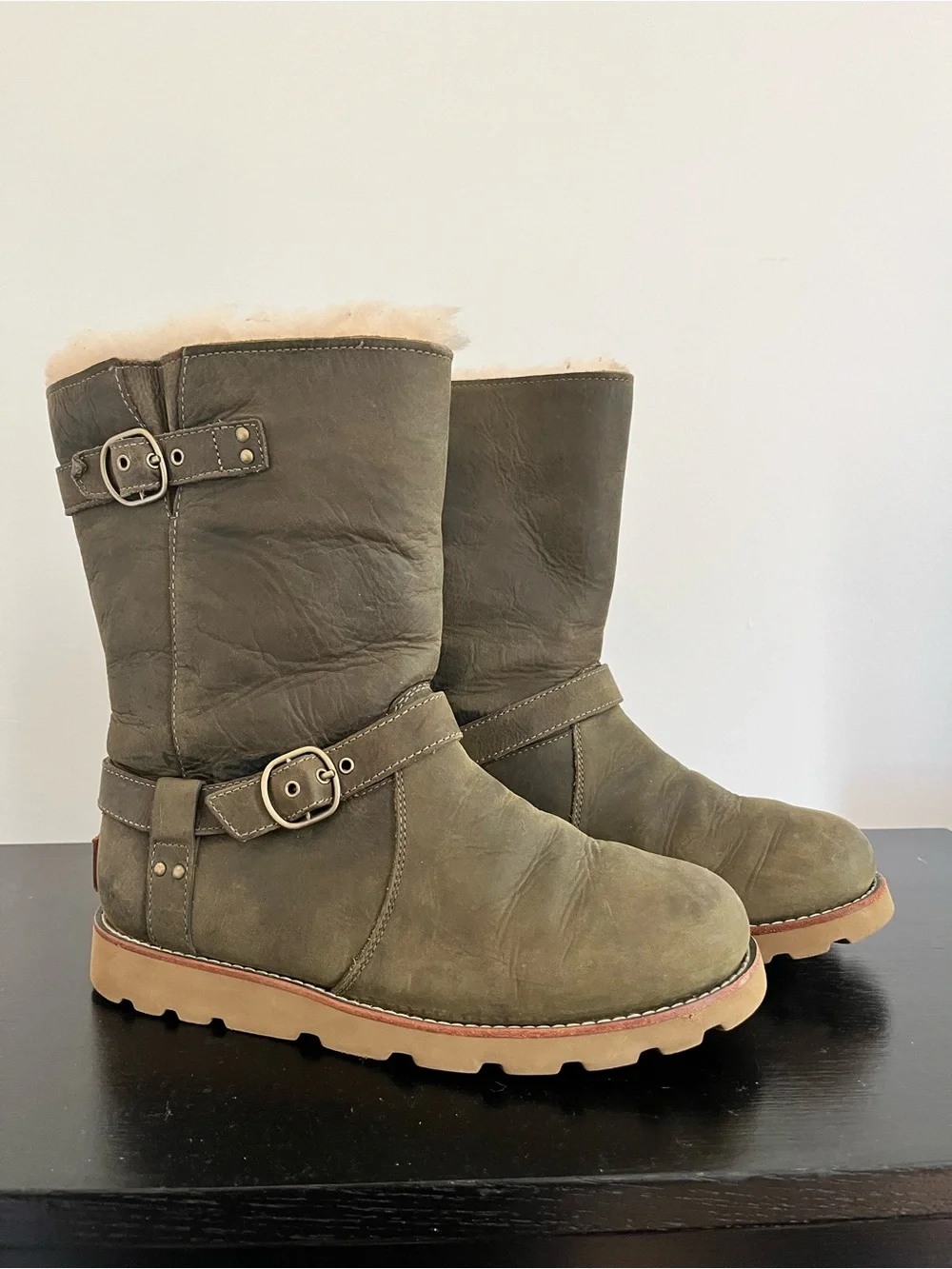 UGG Authentic Sheepskin Leather Boots Olive Green Women’s US 7