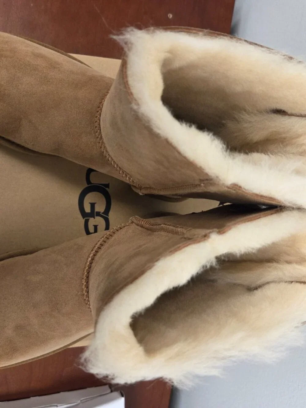 UGG  W Balley Bow II Chestnut New In Box Women's Size 8