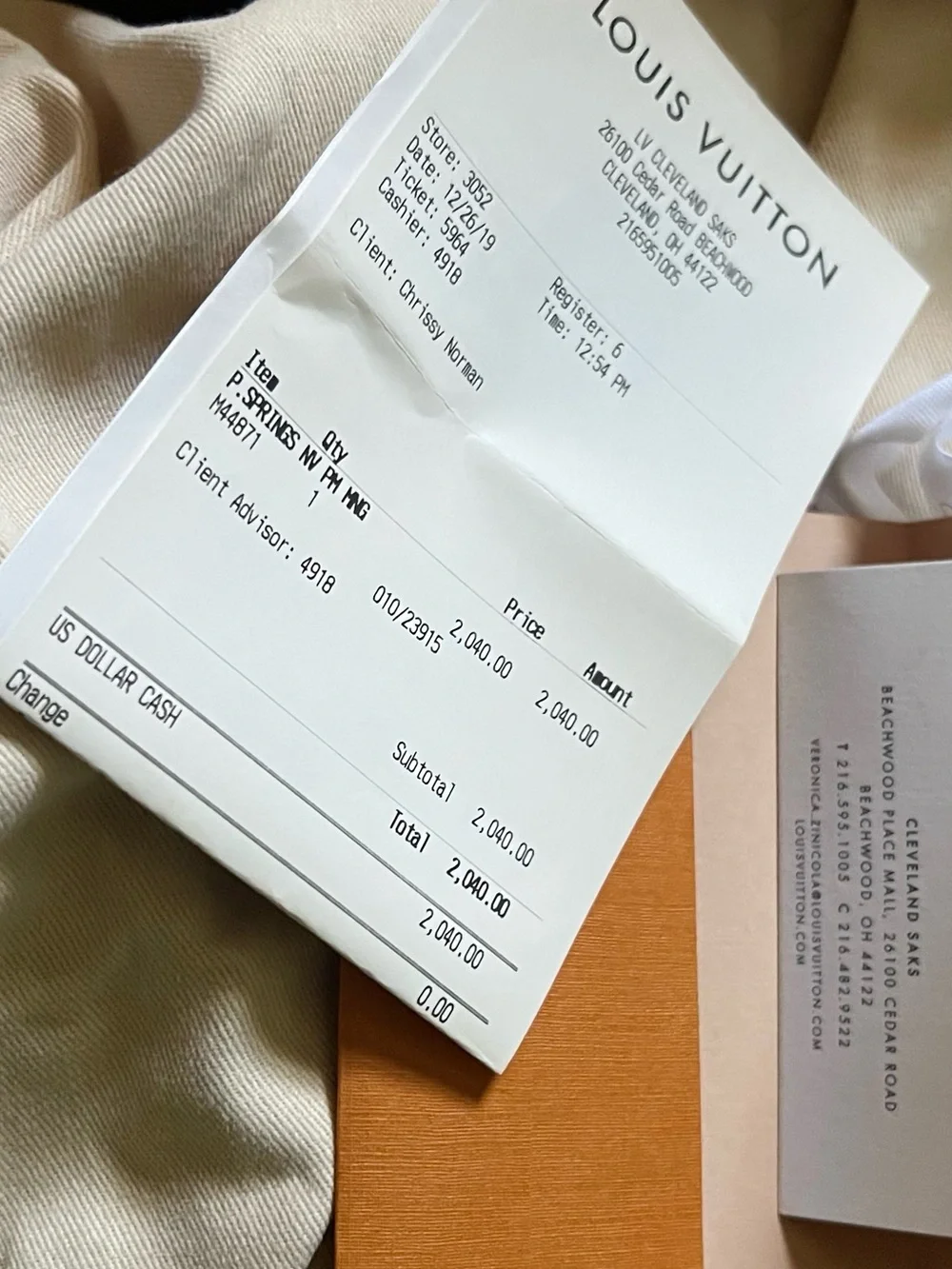Louis Vuitton distinct louis