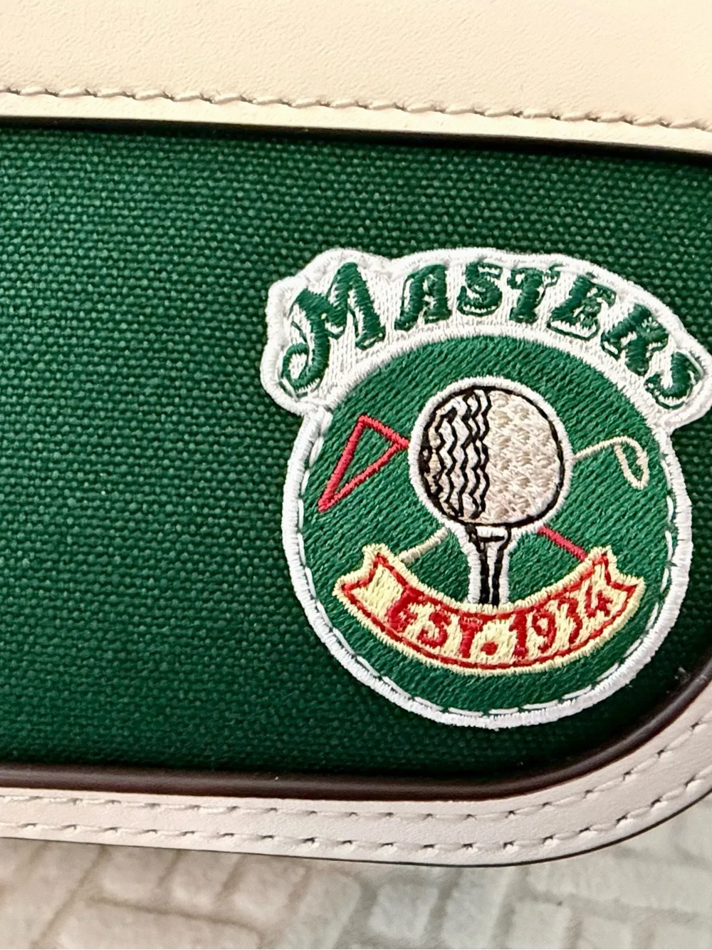 Masters sleek green