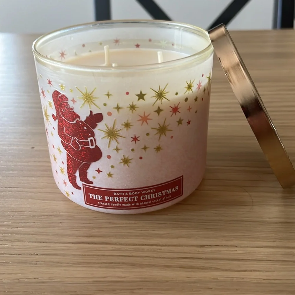 Bath & Body Works works pine