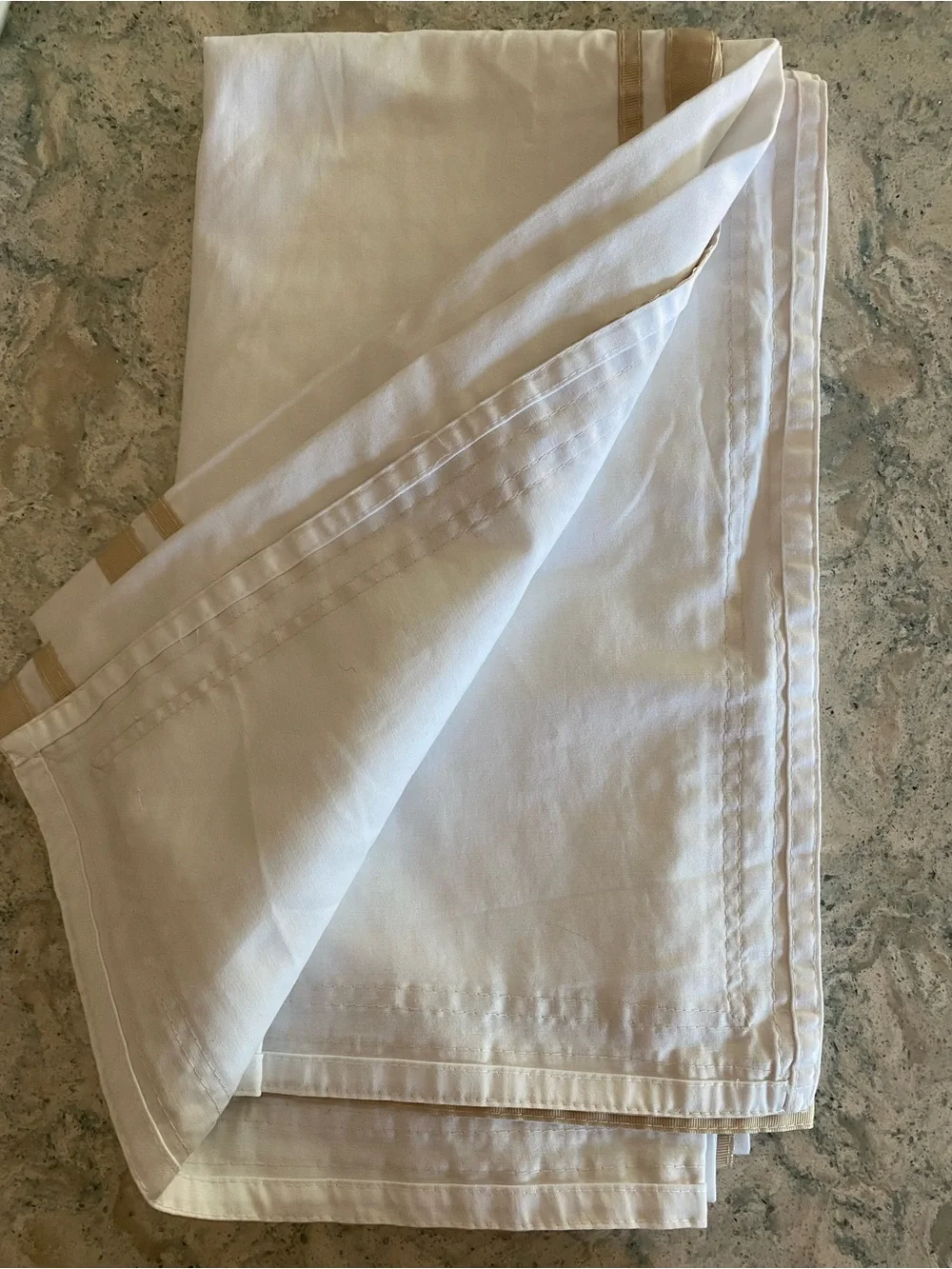 Fieldcrest elegant white