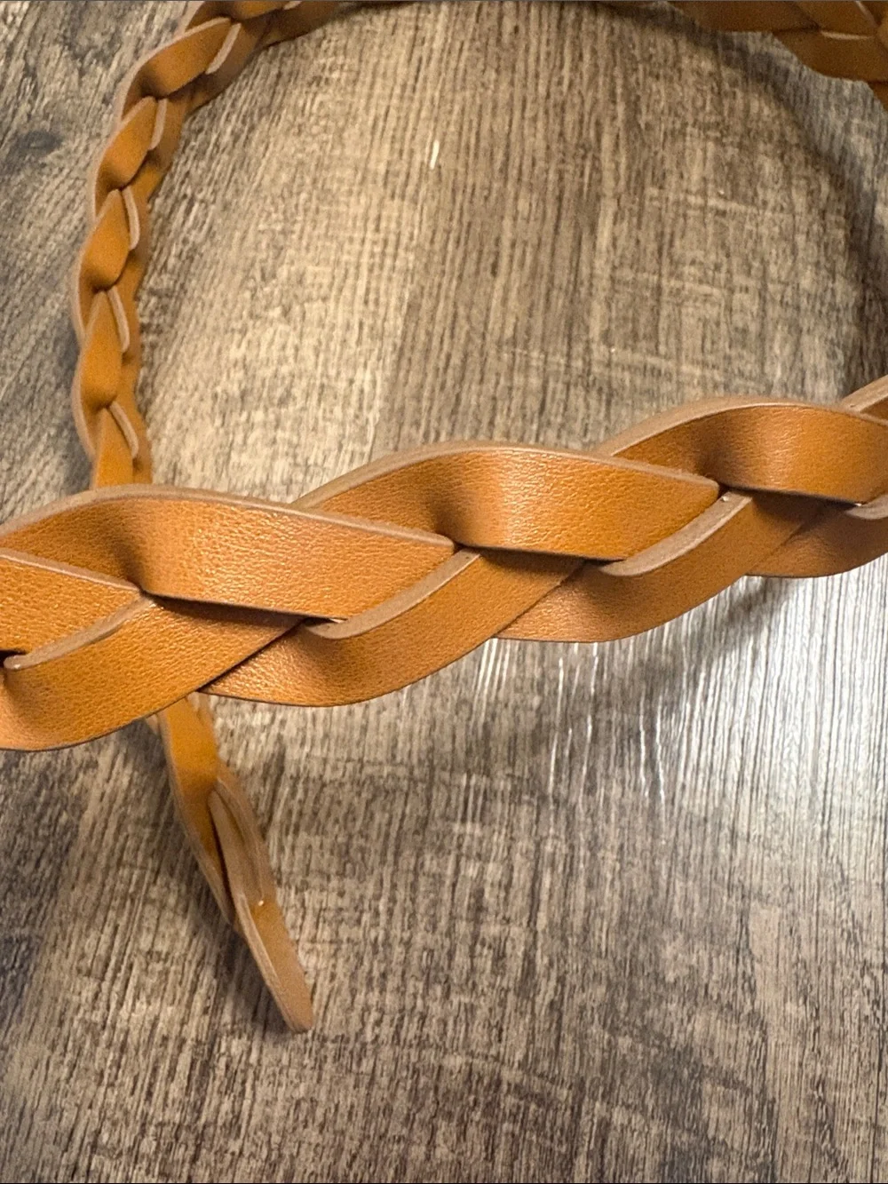 GAP braided leather