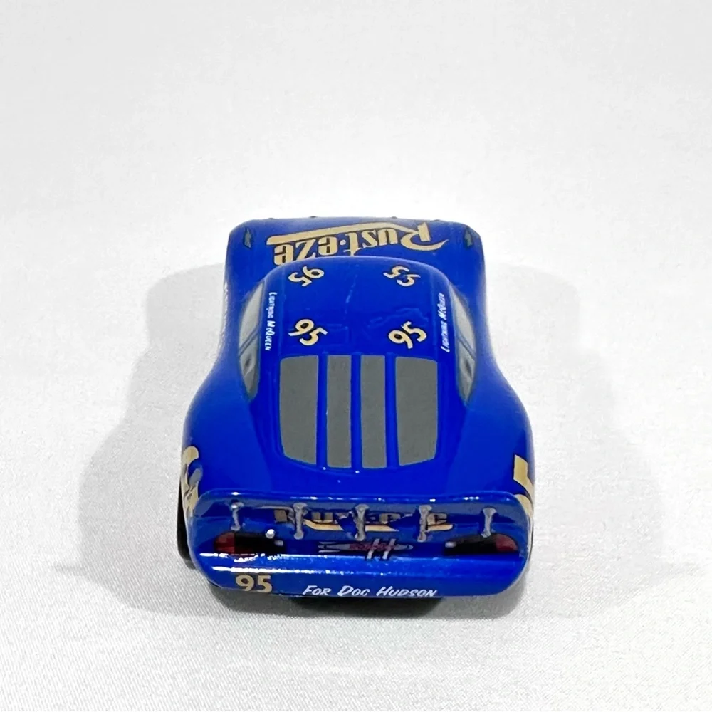 Disney Store Cars 1:43 Deluxe Fabulous Lightning McQueen Die-cast