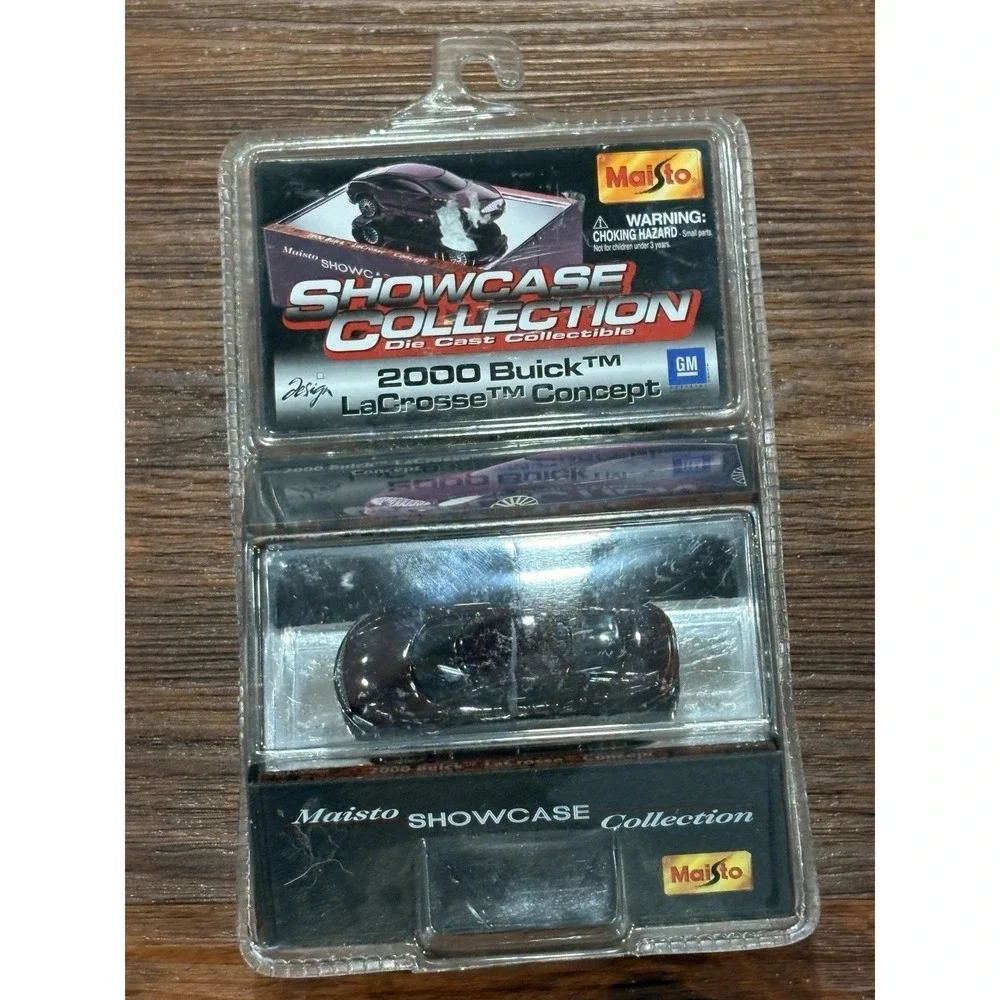 Miasto 2000 Buick LaCrosse Concept Collectible 1/64 Scale Diecast Model New