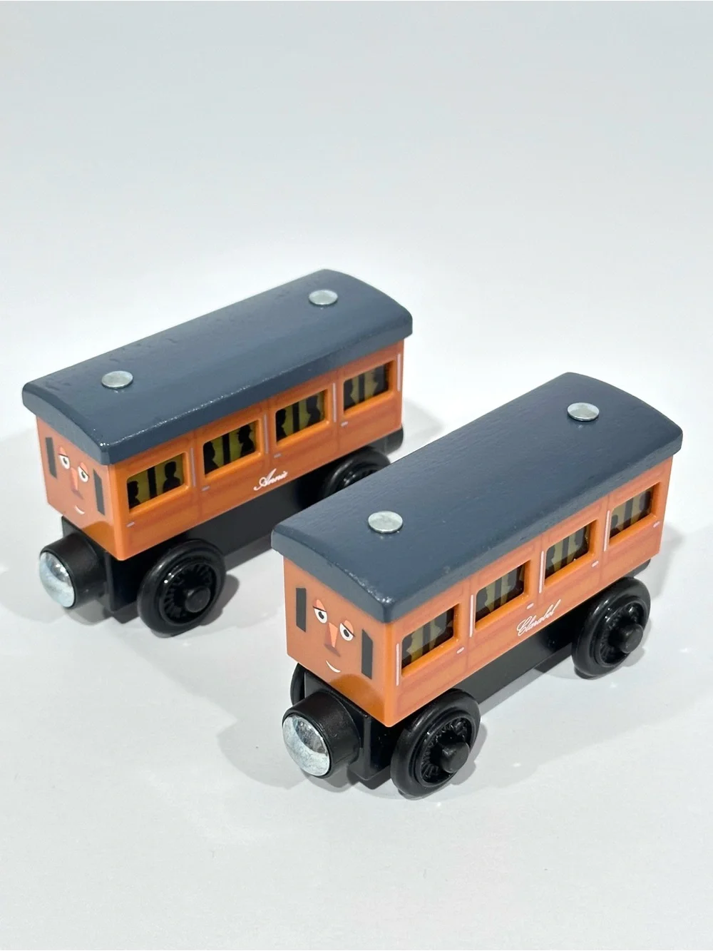 Thomas & Friends Light Up Reveal Annie & Clarabel Wooden Railway