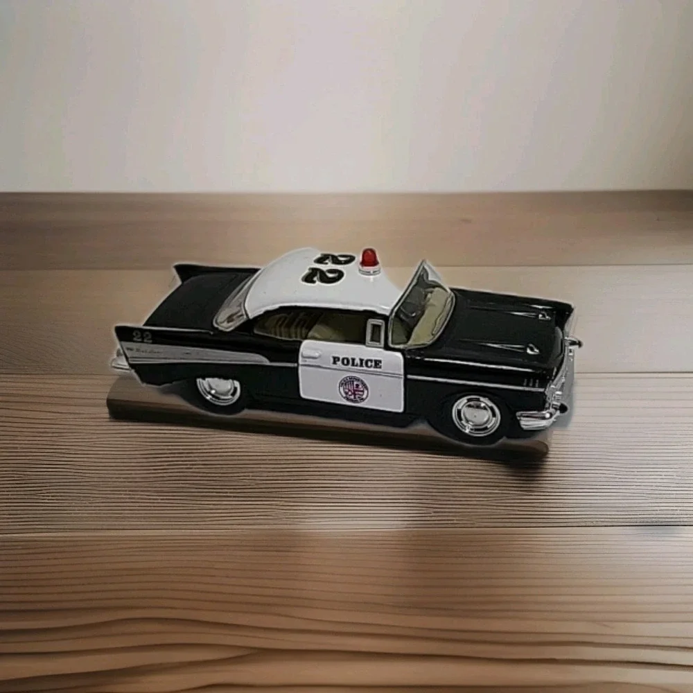 Kinsmart 1957 Black‎ and White 1:40 Chevy Bel Air Police PullBack Die Cast Car