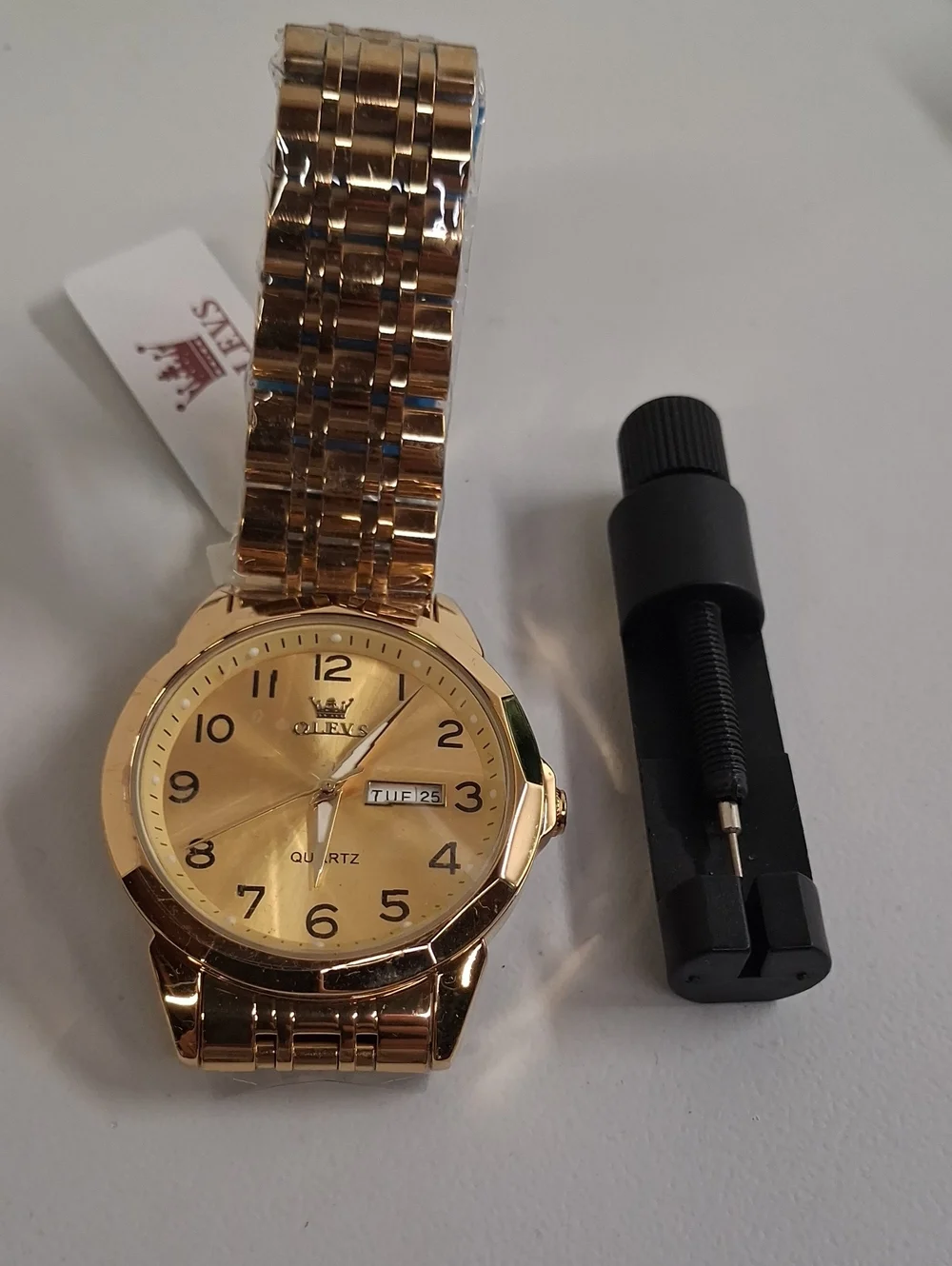 NWT Mens Analog Quartz Stainless Steel Waterproof Luminous Date Business Watch