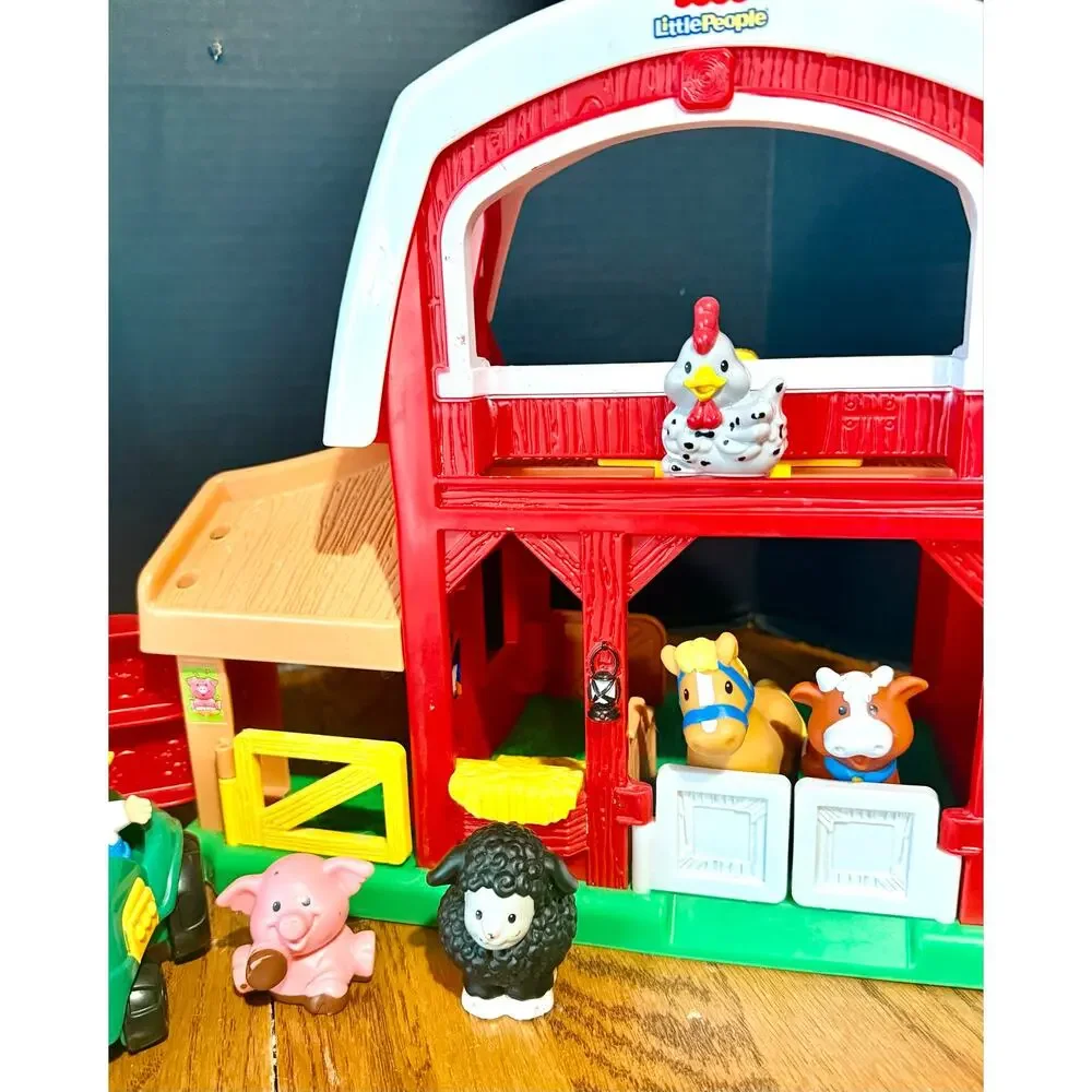 FP Little People Animal Sounds 2005 farmer tractor 4 animals sounds barn works
