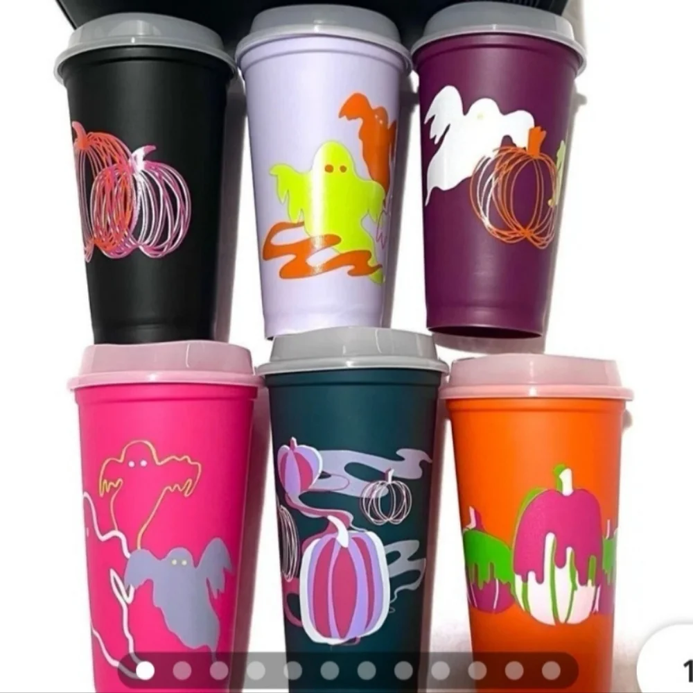 Starbucks set halloween