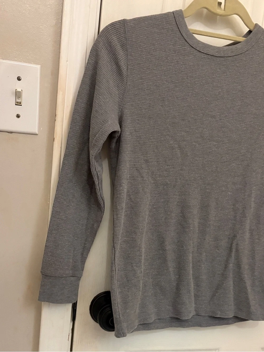 Old Navy Set of 2 Boys Waffle Knit Long Sleeve Tops
