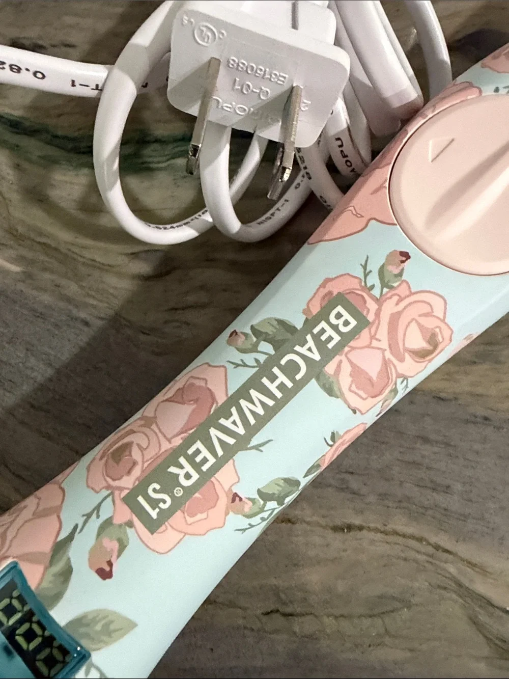 Beachwaver floral mint