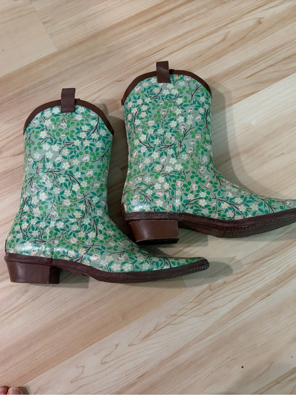 Tamara Henriques - Green Floral Western Rain Boots