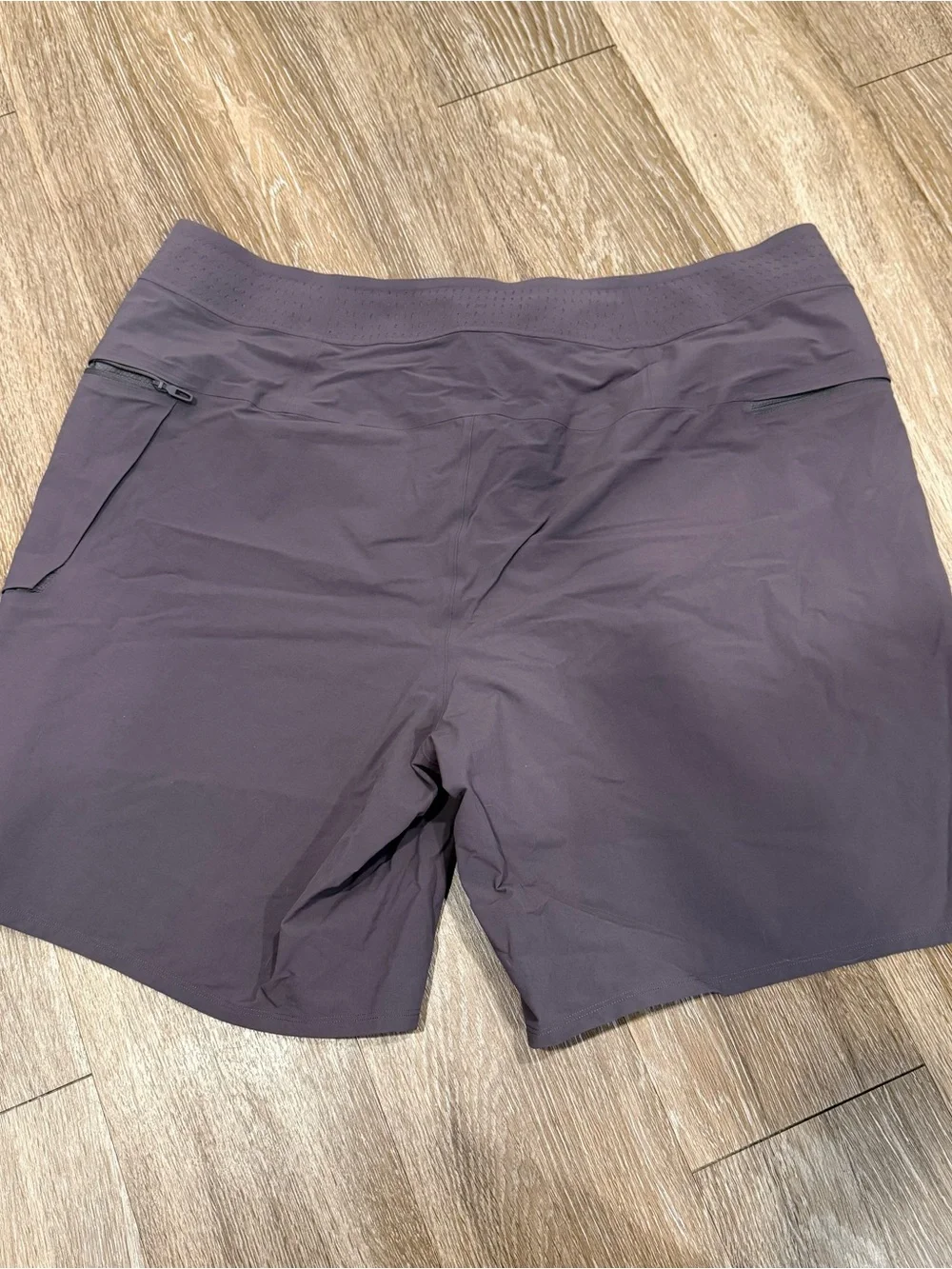 lululemon athletica smoke free