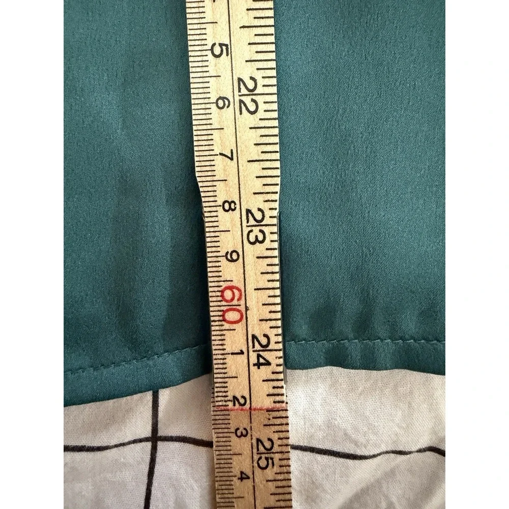 LOFT satin puff