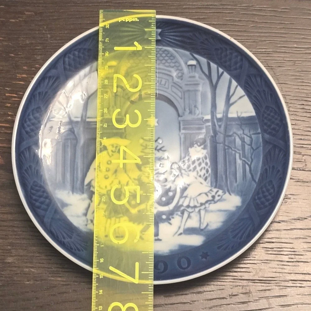 Royal Copenhagen decor review