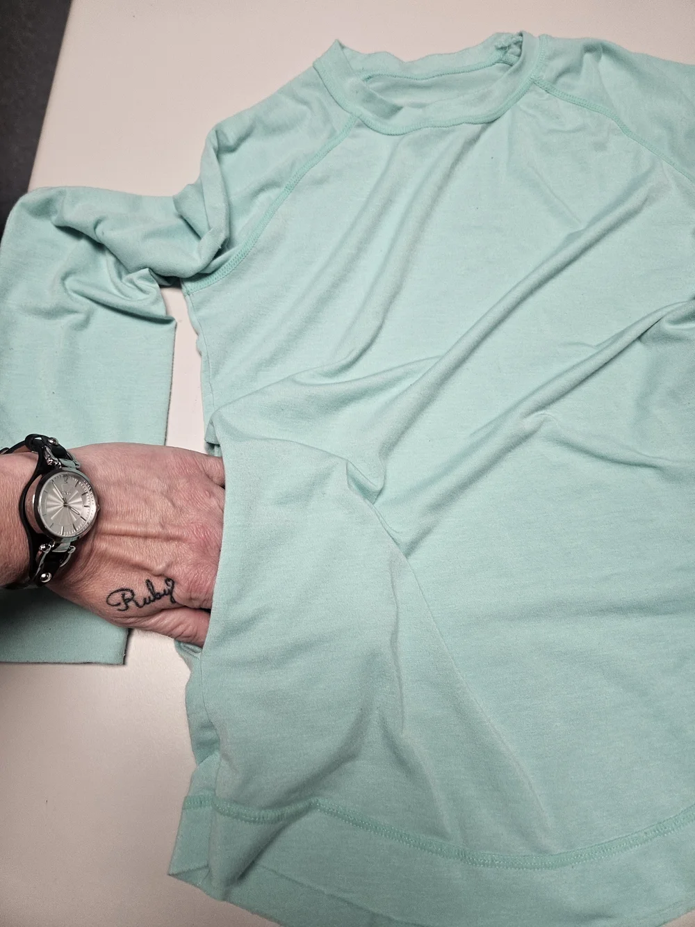 Various lightweight mint