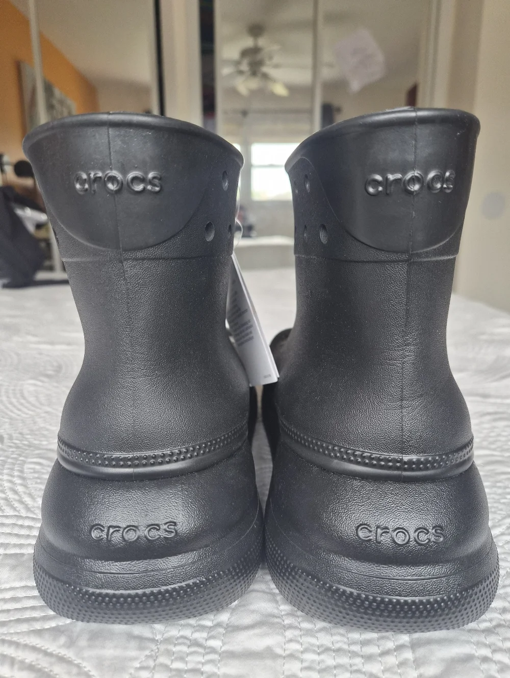 CROCS 20% flaws