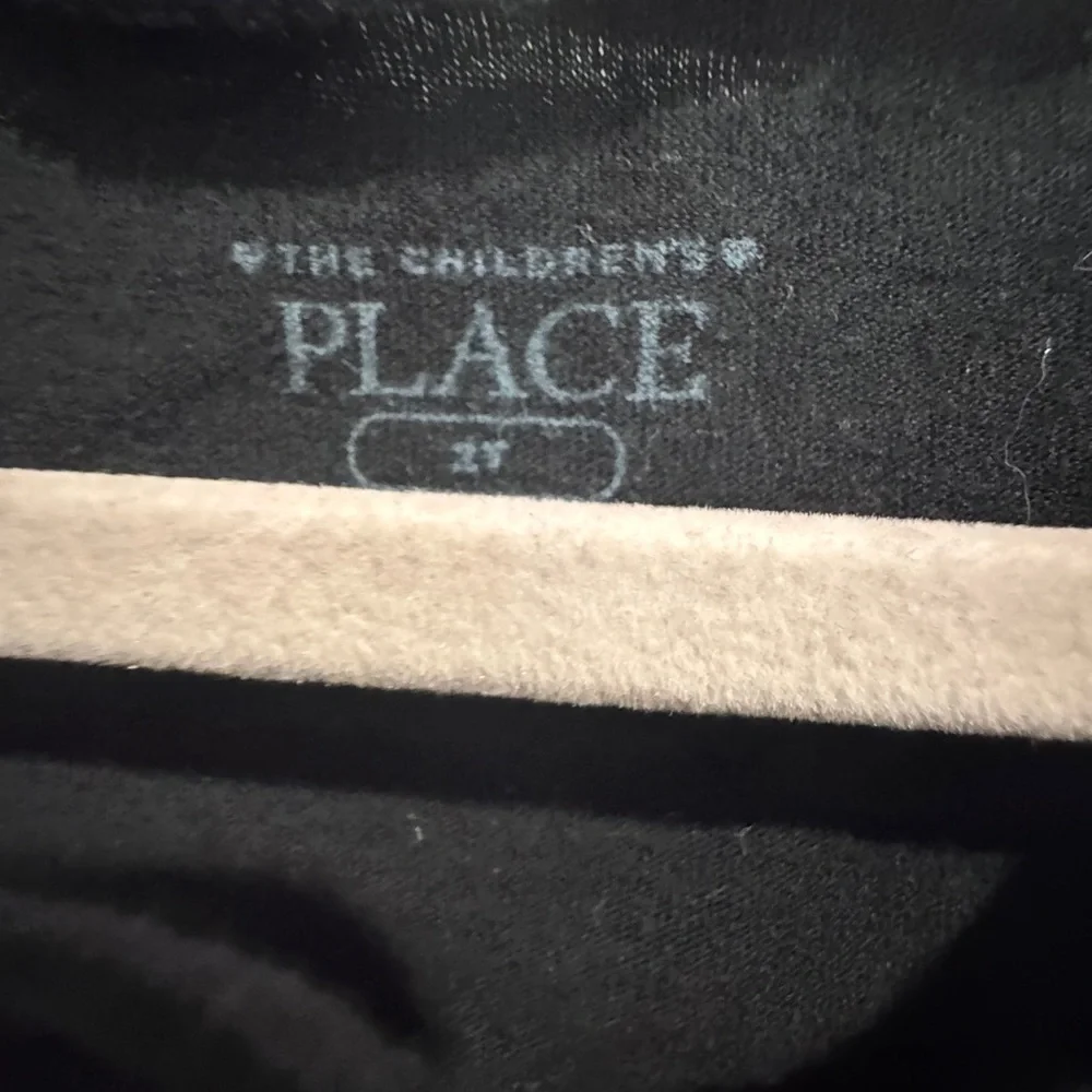 The Children's Place 2T Girls Black 'Friends' Short Sleeve T-Shirt Blouse
