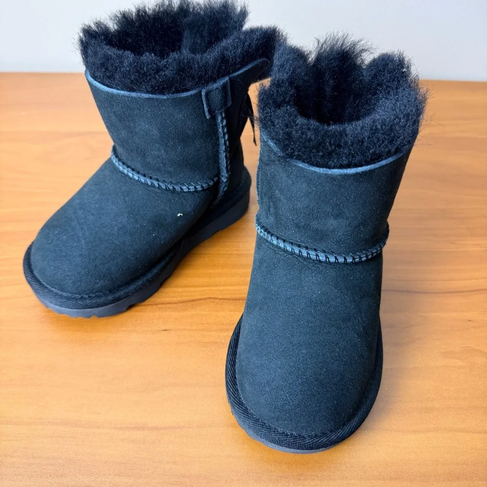 UGG T Mini Bailey Bow II Black Suede Toddler Boots‎ 1017397T Size 7 NEW